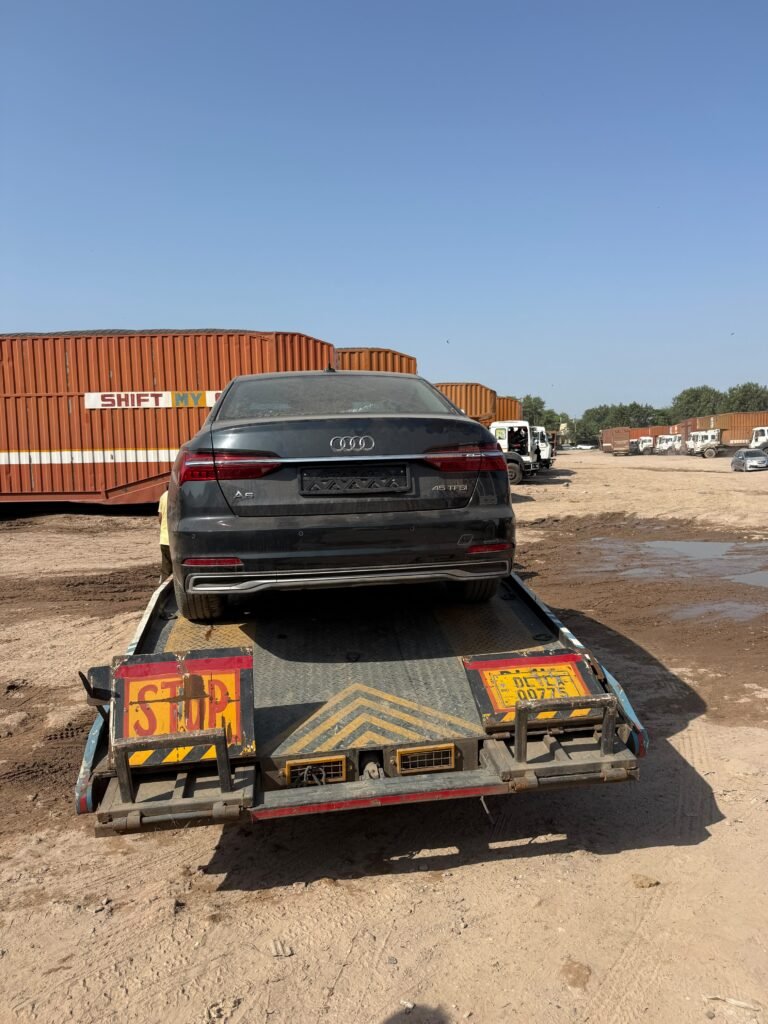 Car carrier and vehicle transportation service